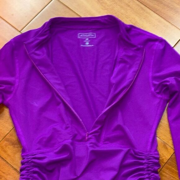 ATHLETA Fuchsia Ruched Half Zip Long Sleeves Rash Guard Swimsuit Top Size XS - Picture 2 of 9